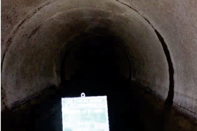 管内目視作業状況